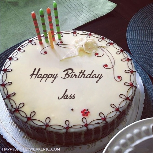 Les anniversaires ! - Page 39 Candles-decorated-happy-birthday-cake-for-Joss