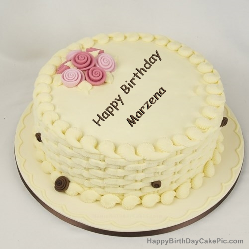 write name on Happy Birthday Cake for Girls